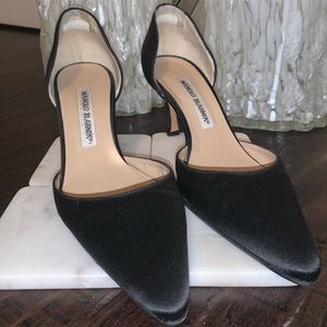 Manolo Blahnik Black Satin D’Orsay Heels Sz.37